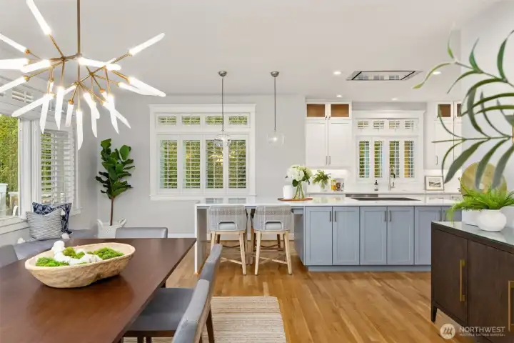 Back inside to the dining area.