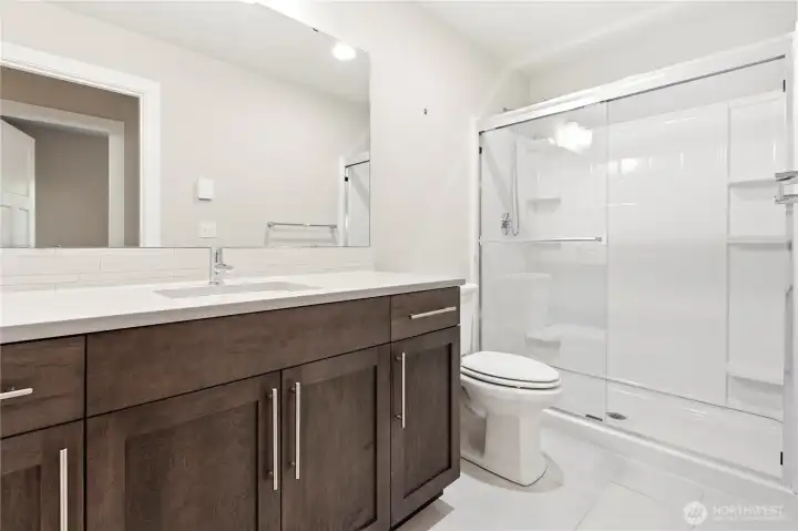 Downstairs full bathroom