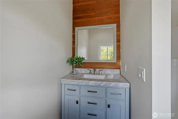 Additional 3/4 main floor bathroom