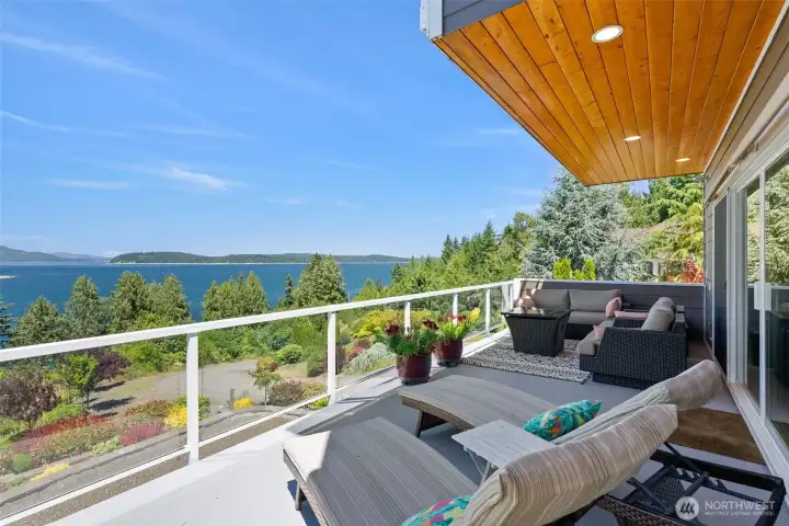 Main Level Balcony