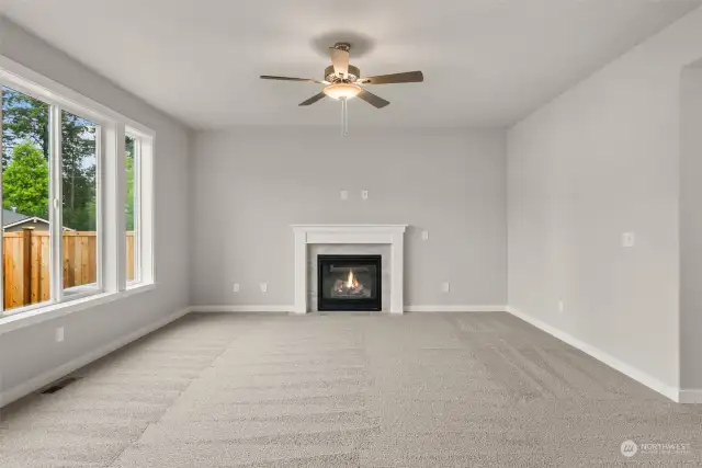 Gas fireplace to stay cozy in Winter and ceiling fan for comfort on those warm days