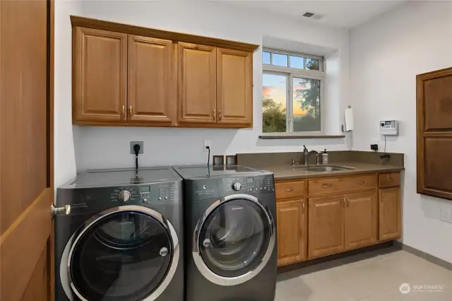 Spacious laundry room