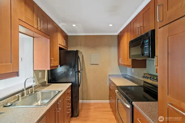 Nicely updated kitchen cabinetry.