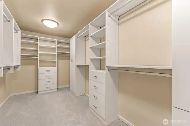 MASTER CLOSET