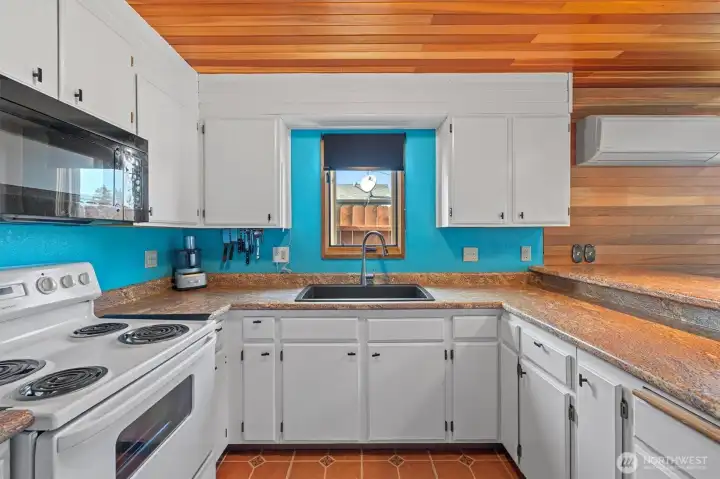 Cozy Kitchen.