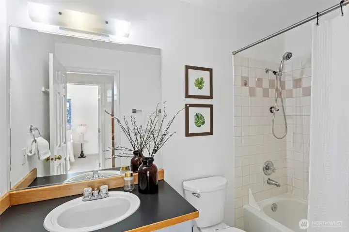 Second upper floor bathroom