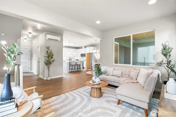 Photographs are for illustrative purposes only. Features, finishes, interior/exterior colors, landscaping and floorplan shown may vary from actual homes built.