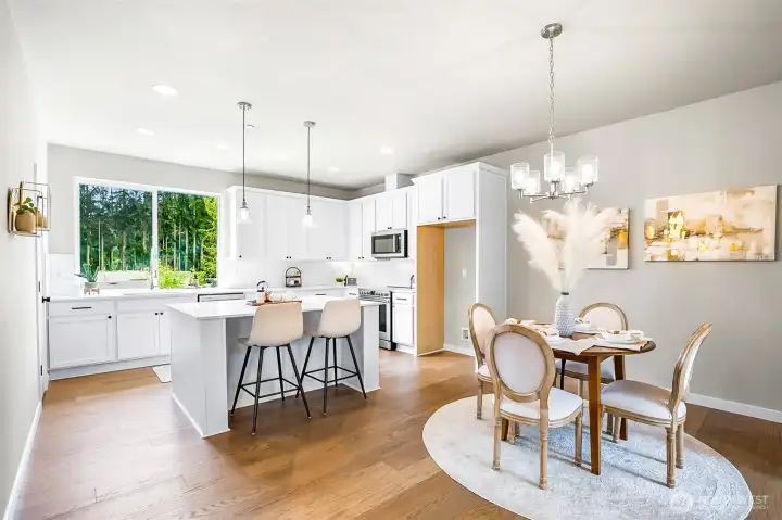 Photographs are for illustrative purposes only. Features, finishes, interior/exterior colors, landscaping and floorplan shown may vary from actual homes built.