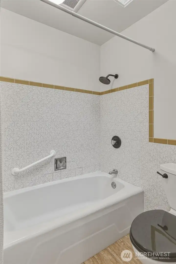 Upstairs Full Bath