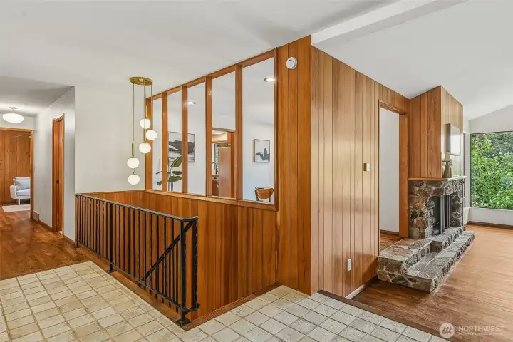 Entry hall with Stairs to Lower Level