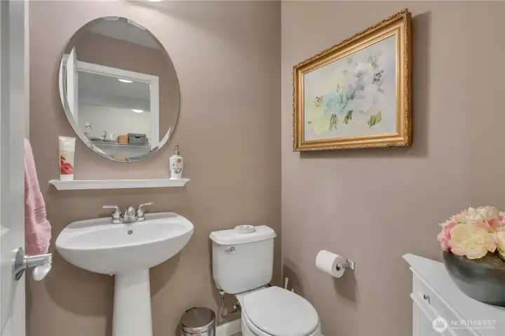 Main Level 1/2 Bath for Guests Main Level 1/2 Bath for Guests