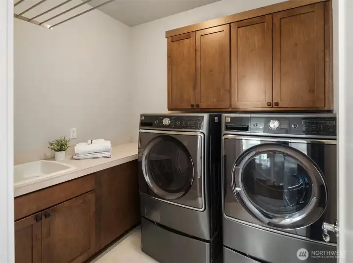 Washer & Dryer conveys with home!