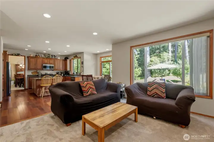 Truly, this family room is perfect for ball games or cozy winter rom-com streaming.