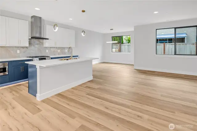 HUGE open ground level layout (Photos from lot 9B)