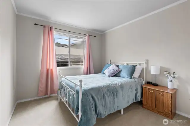 Second bedroom.
