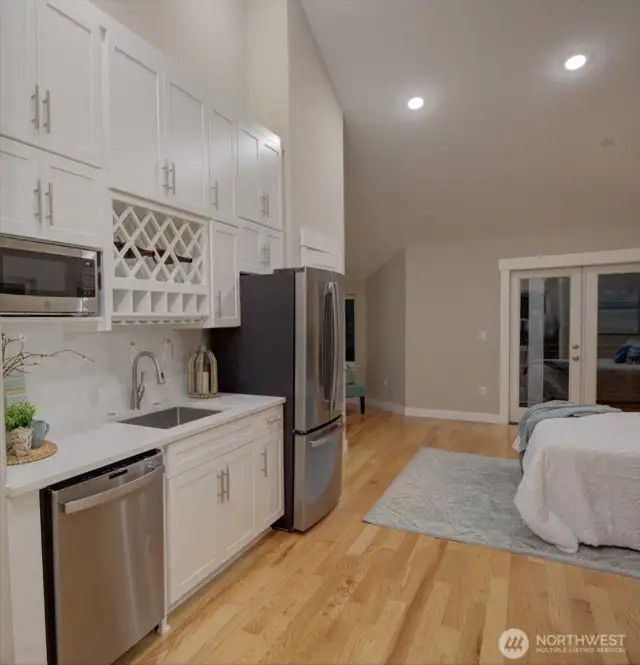 Complete kitchen!