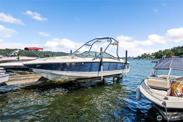 New Boat Lift $22k
