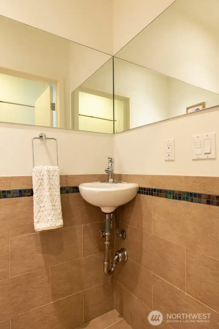 Main floor 1/2 bathroom.