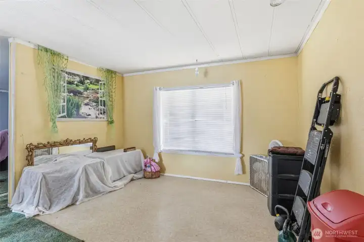 office or make into 3rd room office or make into 3rd room