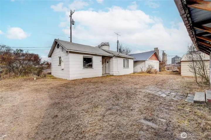 Backyard and addition dwelling unit.