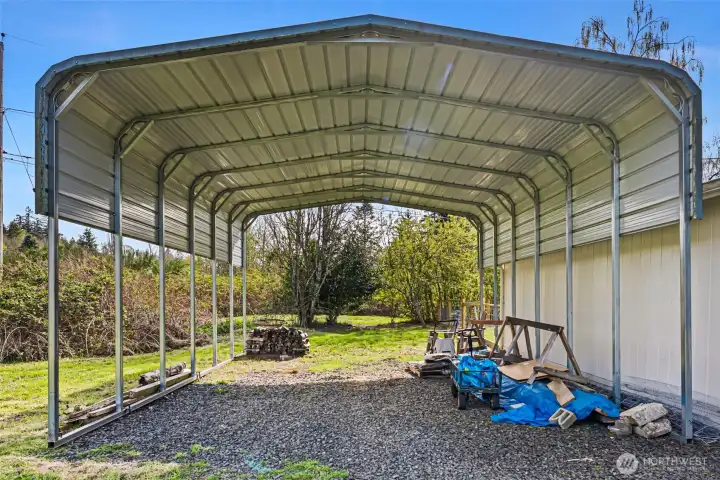 Carport w/ RV hookup