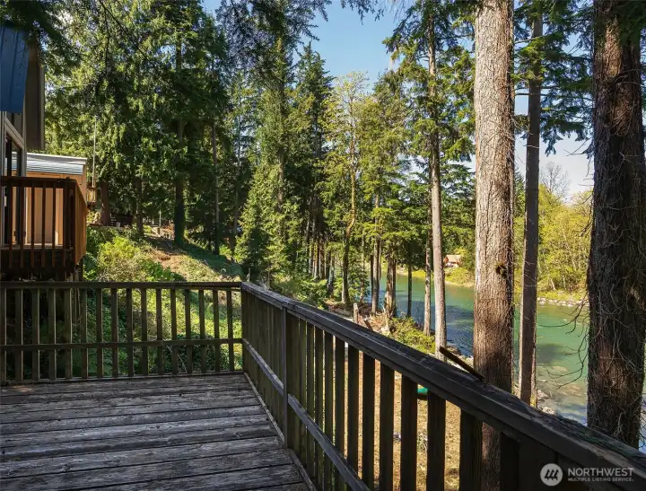 Between the sun-drenched upper balcony and the cool breezy lower deck, you'll have plenty of space to soak in the scenery.