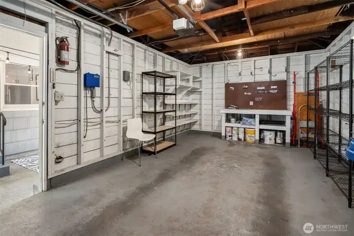 Attached garage Attached garage