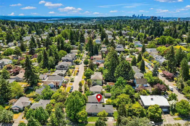 Ravenna neighborhood, known for walkability to parks, cafes, restaurants + public transportation Ravenna neighborhood, known for walkability to parks, cafes, restaurants + public transportation