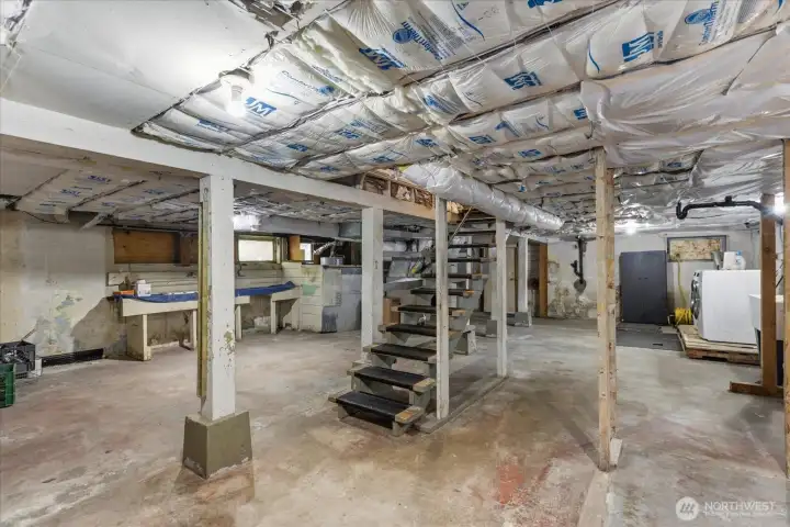 1000 sq ft unfinished basement