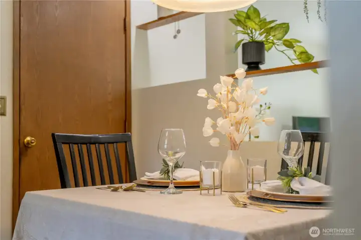Dine in! Dine in!