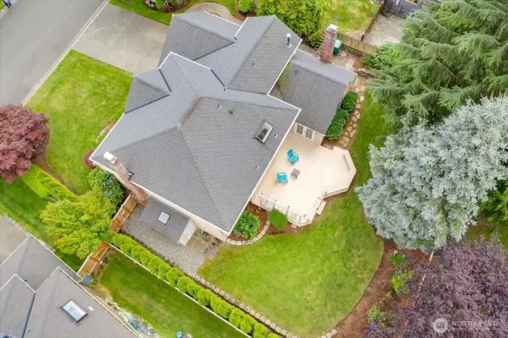 Ariel view of the lot and house, so well taken care of!