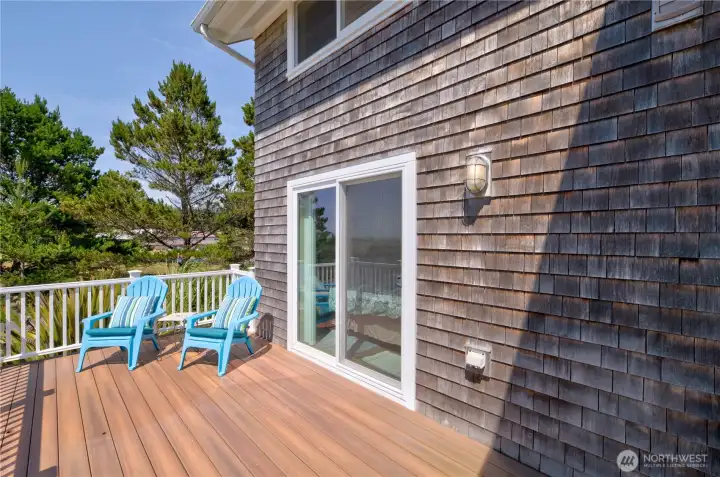 Viewing deck off dining room