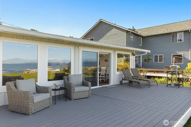 Large deck, great for entertaining or relaxing.
