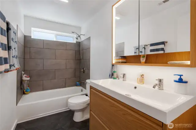 Beautifully updated upstiars full bathroom