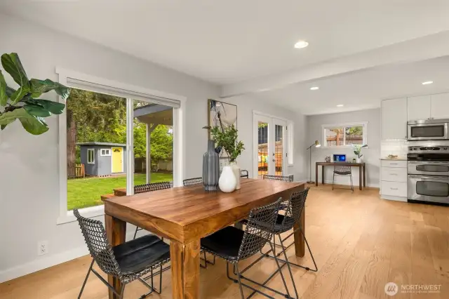 Spacious dining room overlooking the garden