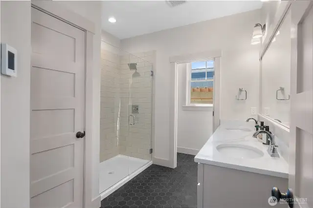 Primary bedroom ensuite bathroom