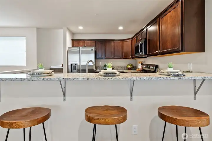A seamless flow to dining and living areas