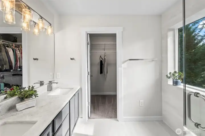 Primary bath is dreamy!