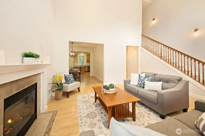 Flowing floor plan, great for entertaining