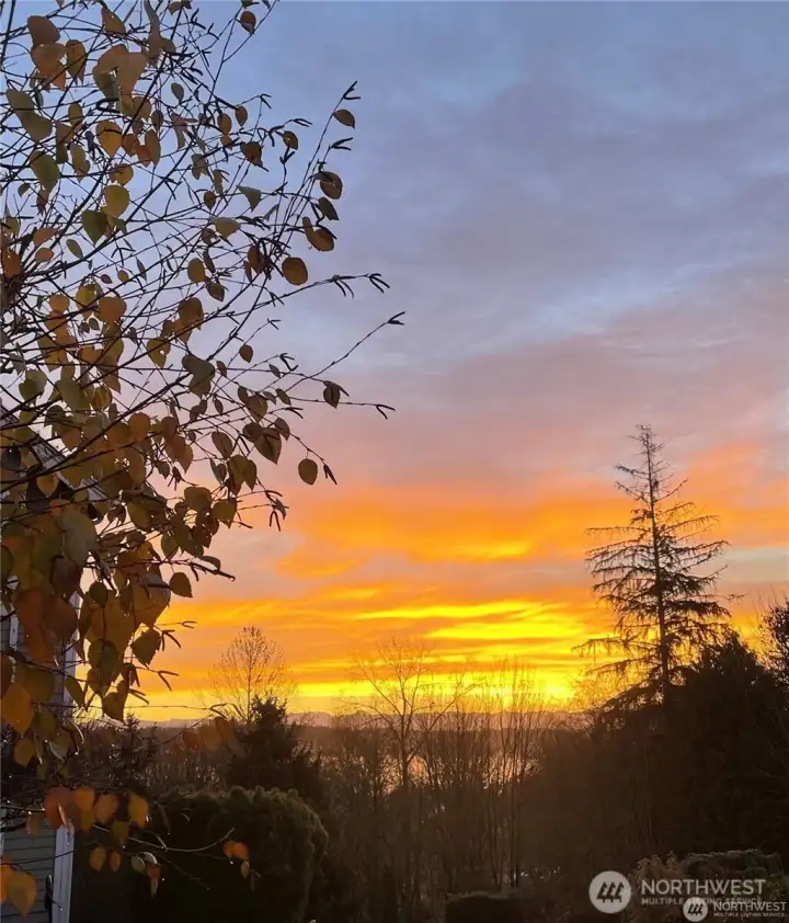 This is your sunrise view...how great to start your day with such expanse!