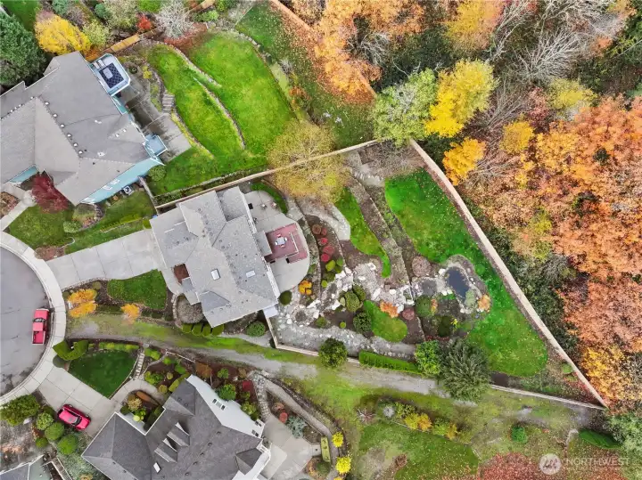 This lot is HUGE - over $21,000 sq feet