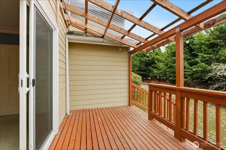 Covered back deck off the MIL.