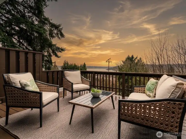 A place to relax at days in and soak up the magnificent sunsets, from the expansive deck