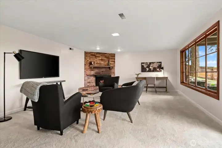 Multi-purpose lower-level rec room, ideal for Media/Game Room with space for a home office