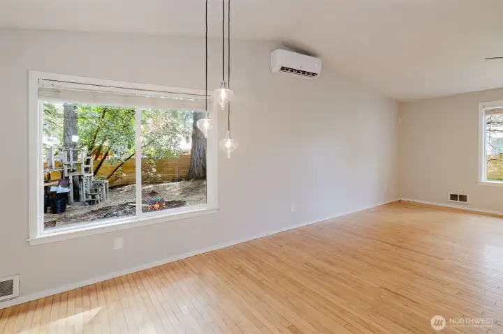 eating space/living space