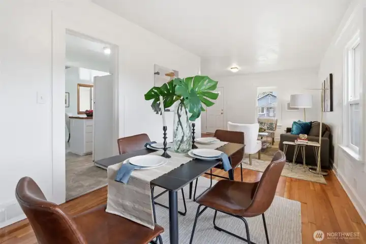 Open free-flowing floor plan is flexible-personalize the use of space your way! Open free-flowing floor plan is flexible-personalize the use of space your way!