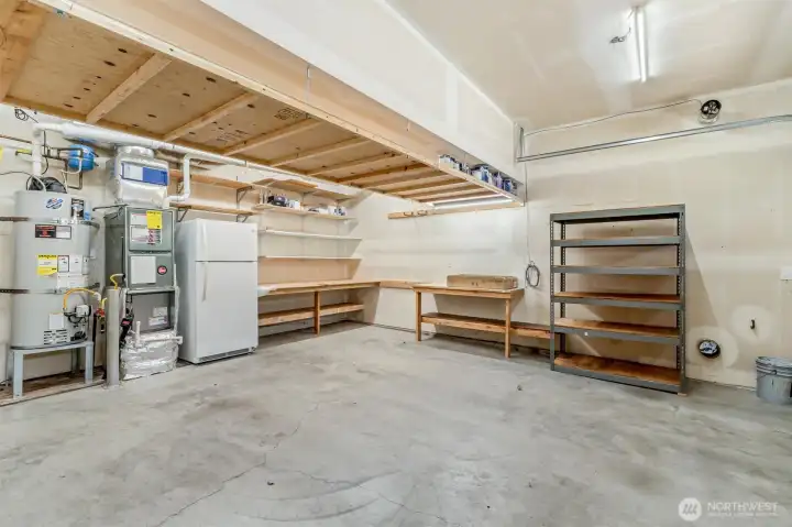 Large 2 Car Garage Large 2 Car Garage