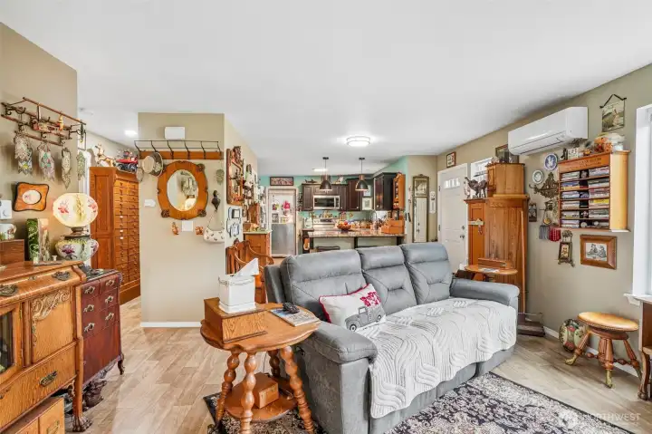 Looking toward the kitchen from the living room