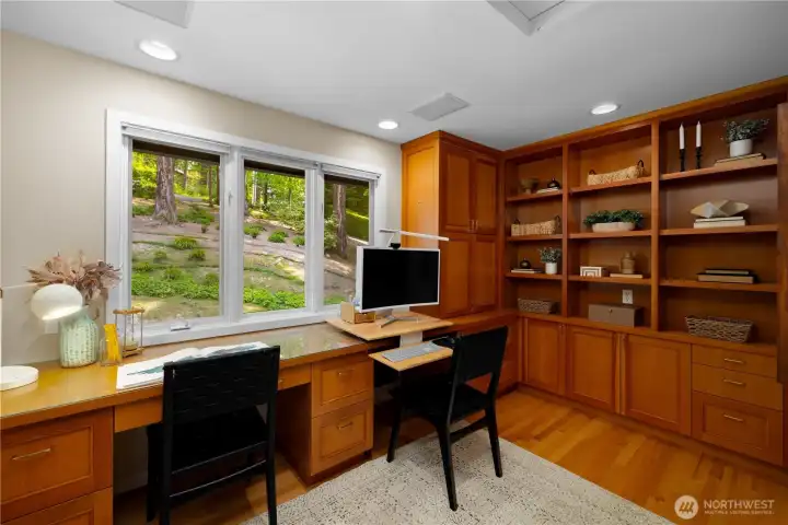 Main level office/ 4th Bedroom
