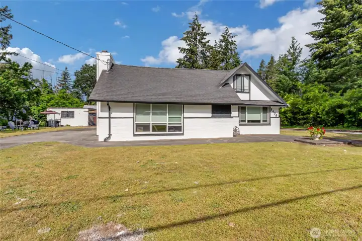 Beautiful Lakewood Home